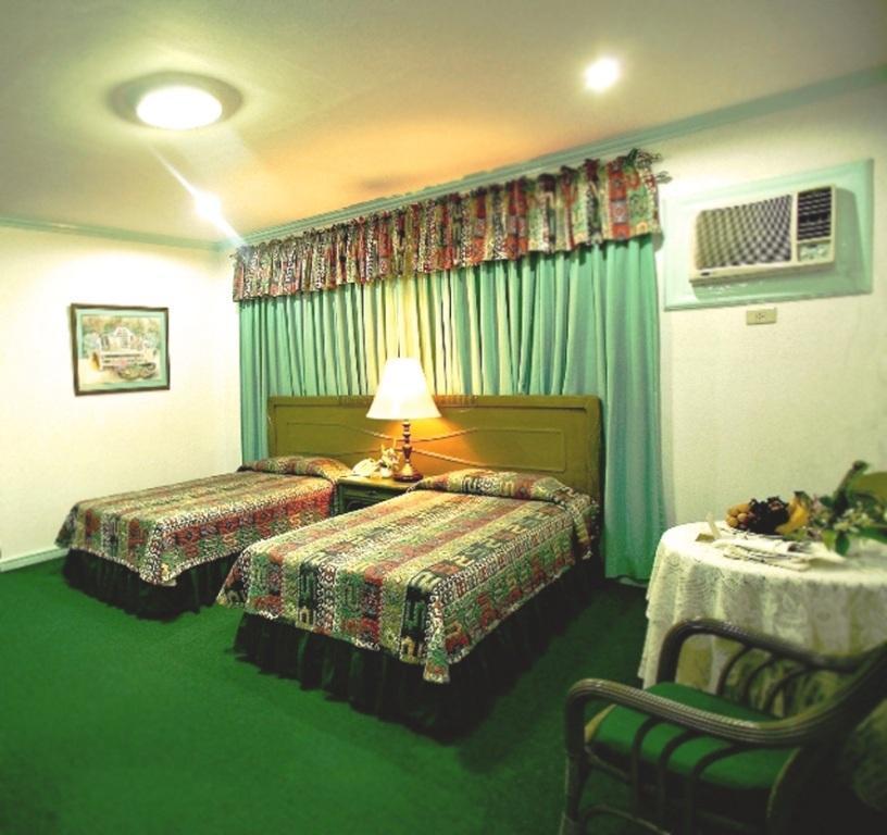 Villa Margarita Hotel Davao City Pokoj fotografie